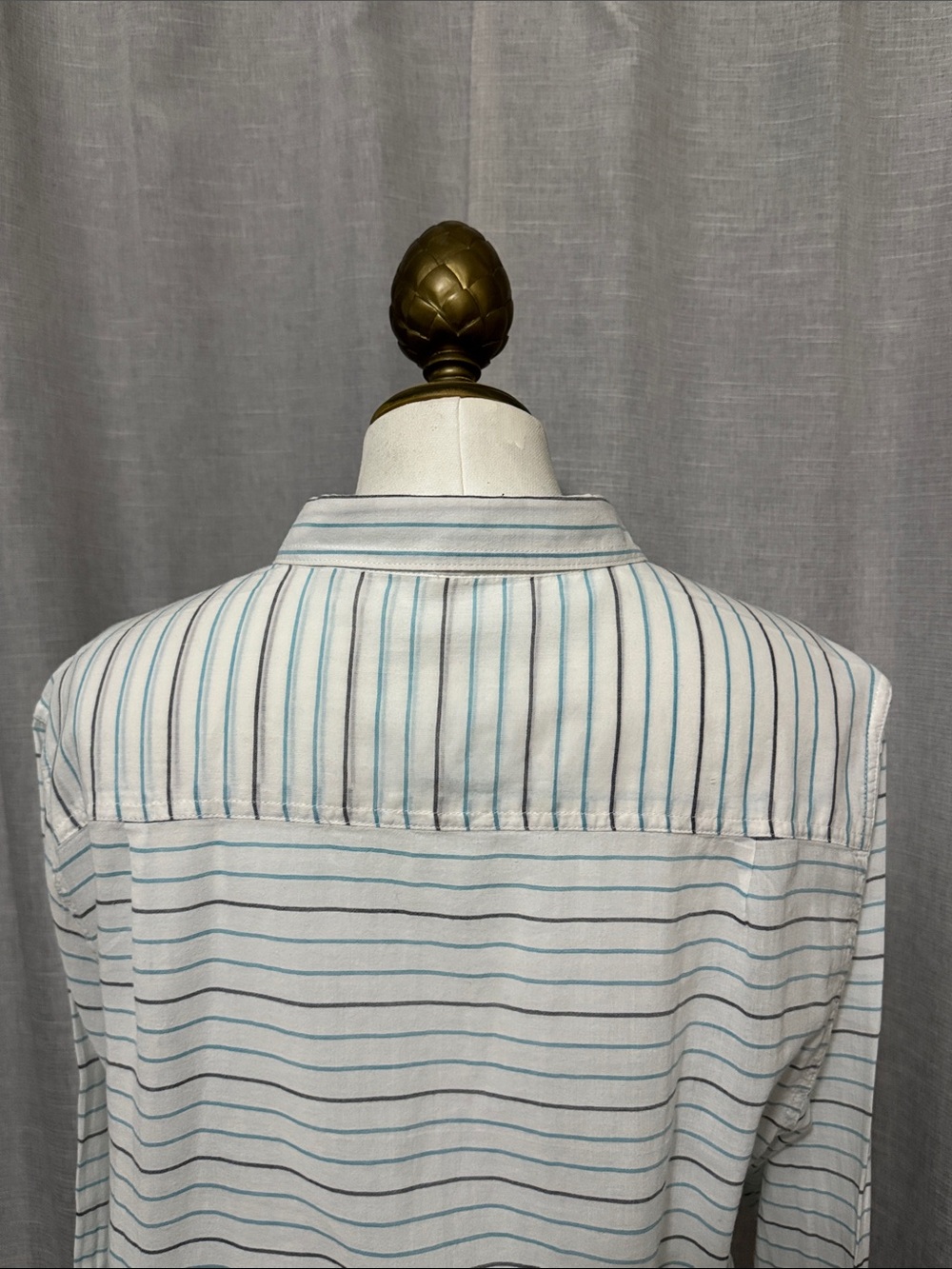 Toad & Co Organic Cotton Button Up-XL-Slightly Sheer-White/Blue-Lightweight-EUC - Picture 10 of 16